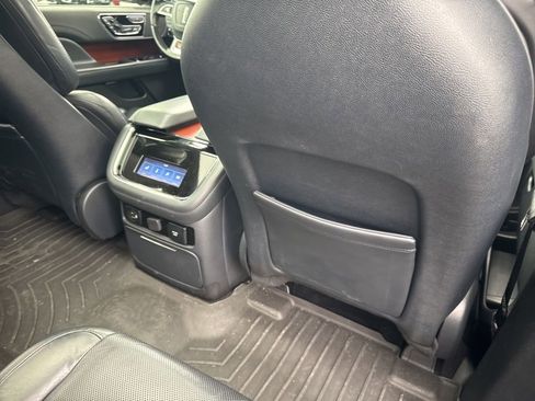 Used 2022 Lincoln Navigator Reserve AWD/4WD image 44