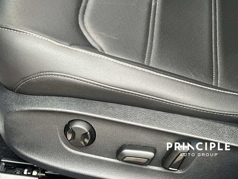 Used 2021 Volkswagen Passat 2.0T SE FWD image 17