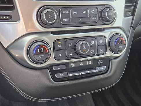 Used 2015 Chevrolet Suburban LS AWD/4WD image 24