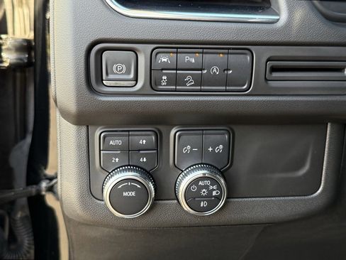 Used 2023 GMC Yukon AT4 image 27