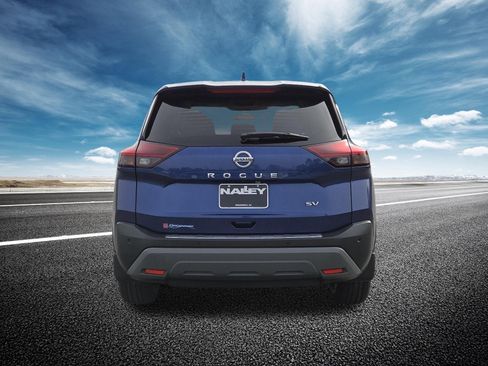 Used 2021 Nissan Rogue SV image 14