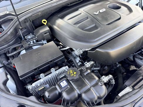 Used 2017 Jeep Grand Cherokee Altitude AWD/4WD image 13