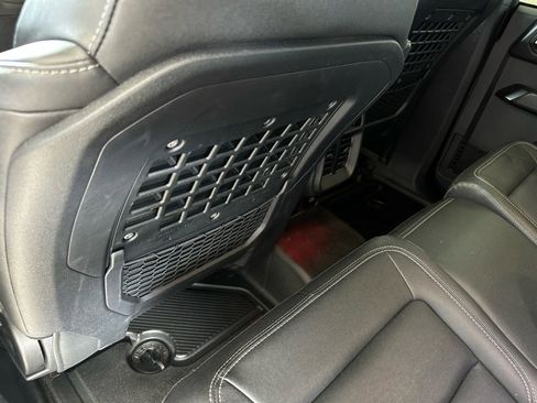 Used 2025 Ford Bronco Badlands AWD/4WD image 26