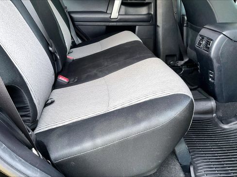 Used 2019 Toyota 4Runner SR5 image 18