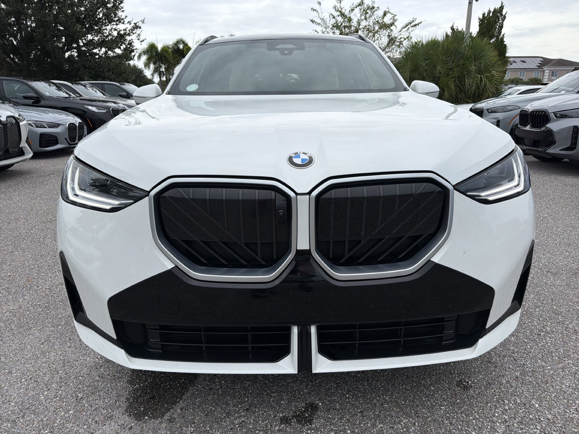 Certified 2025 BMW X3 xDrive30i AWD/4WD image 2