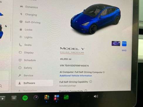 Used 2022 Tesla Model Y Performance AWD/4WD image 17