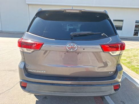 Used 2018 Toyota Highlander Plus image 5