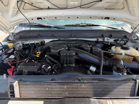 Used 2016 Ford F250 XL w/ Power Equipment Group AWD/4WD image 20