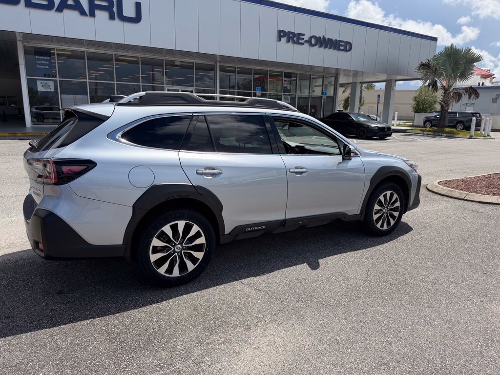 Used 2024 Subaru Outback Touring XT AWD/4WD image 3