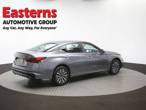 Used 2023 Nissan Altima 2.5 SV w/ SV Premium Package AWD/4WD image 42