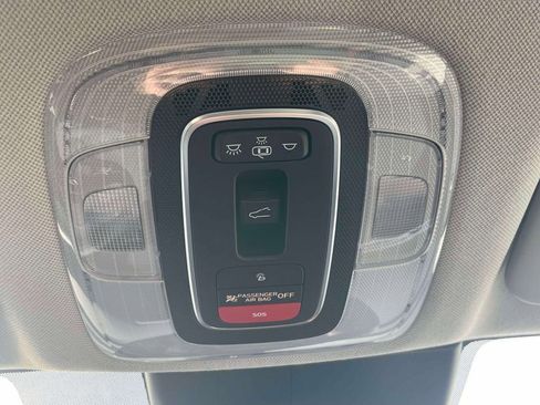 Certified 2023 Hyundai Elantra Limited image 32