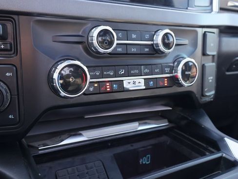 Used 2024 Ford F350 Platinum image 15