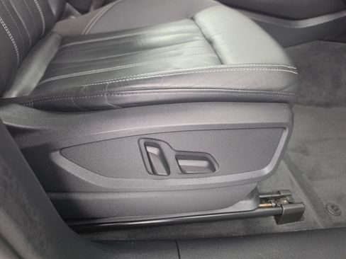 Used 2022 Audi Q5 2.0T Premium Plus AWD/4WD image 47