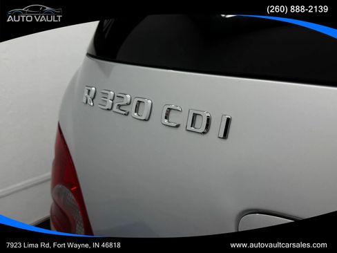 Used 2008 Mercedes-Benz R 320 CDI 4MATIC image 12