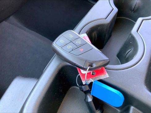 Used 2024 GMC Sierra 1500 SLE image 13