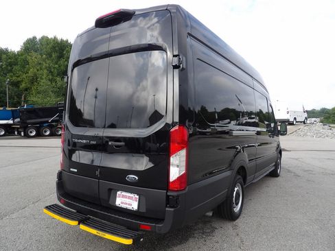 Used 2023 Ford Transit 250 148 High Roof Extended RWD image 7