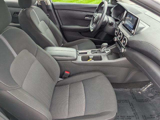 Used 2025 Nissan Sentra SV FWD image 4