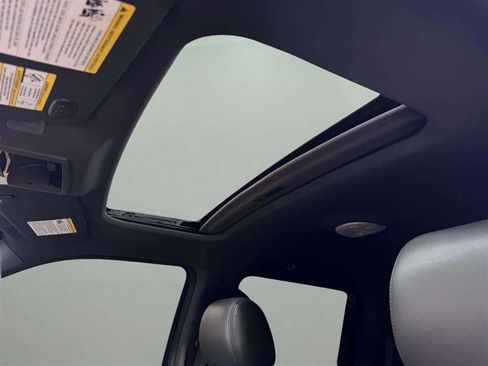 Used 2014 Ford F150 Platinum image 26