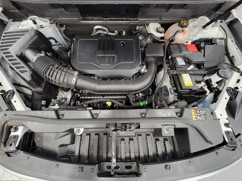 Certified 2023 GMC Acadia SLE w/ Driver Convenience Package image 9