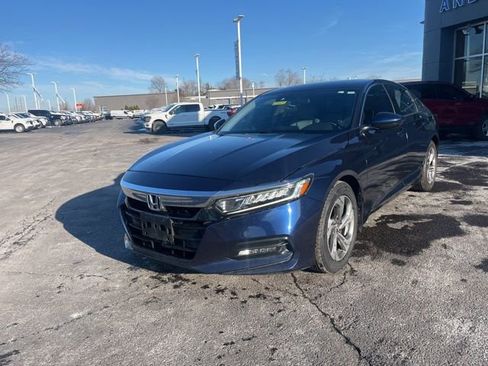 Used 2019 Honda Accord EX image 10