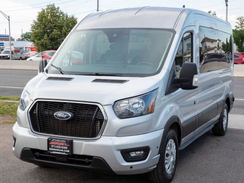 Used 2024 Ford Transit 350 XLT RWD image 4