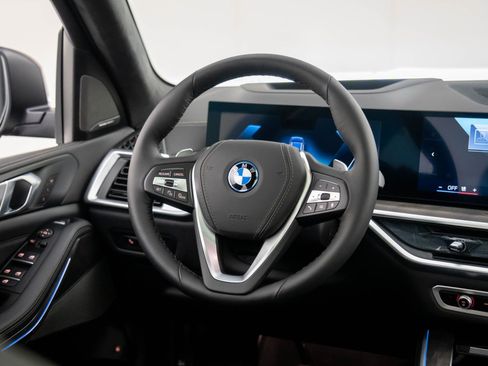 New 2026 BMW X5 xDrive50e w/ Executive Package image 11