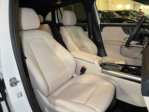 Certified 2025 Mercedes-Benz GLA 250 4MATIC image 13