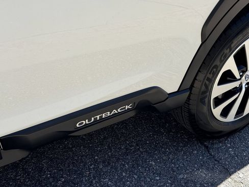 Used 2024 Subaru Outback Premium AWD/4WD image 16