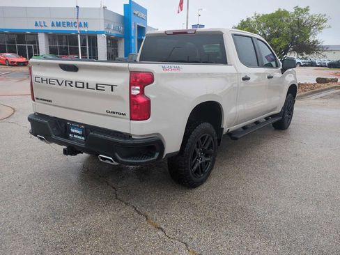 Used 2026 Chevrolet Silverado 1500 Custom Trail Boss w/ LPO, Dark Essentials Package AWD/4WD image 8