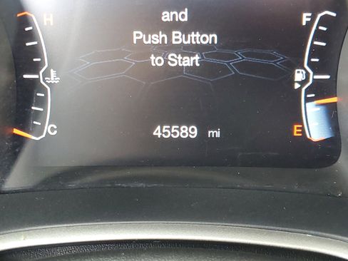 Used 2021 Jeep Compass Latitude w/ Driver Assistance Group image 19