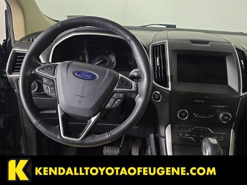 Used 2016 Ford Edge SEL w/ Equipment Group 201A FWD image 9