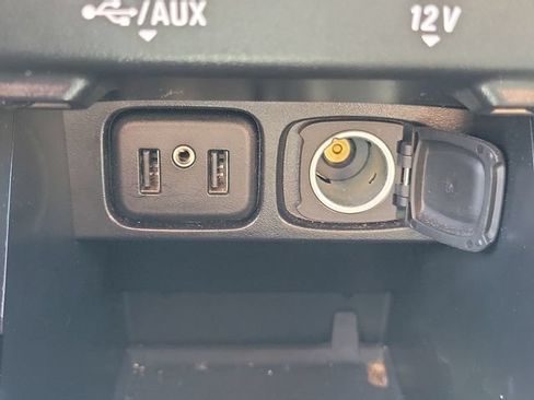 Used 2022 Buick Encore Preferred w/ Safety Package AWD/4WD image 27