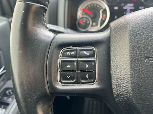 Used 2019 RAM 1500 Big Horn image 9