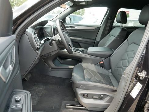 Certified 2026 Volkswagen Atlas Cross Sport SE AWD/4WD image 13