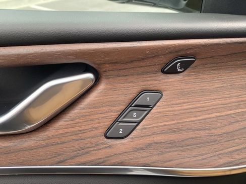 New 2025 Jeep Grand Cherokee Summit image 14