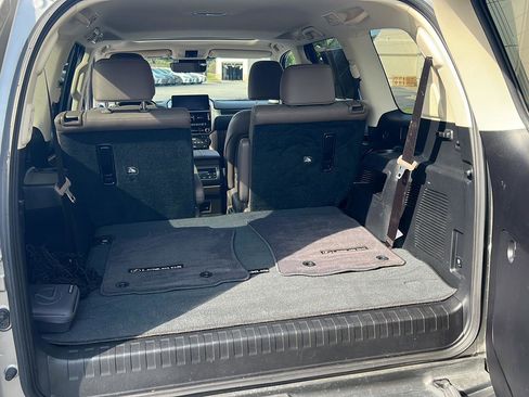 Certified 2023 Lexus GX 460 Luxury w/ Sport Design Package AWD/4WD image 37
