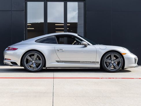 Certified 2018 Porsche 911 Carrera T RWD image 12