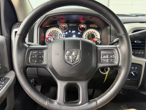 Used 2017 RAM 3500 Big Horn AWD/4WD image 19