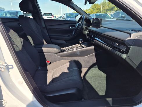 Used 2023 Honda Accord Sport image 30