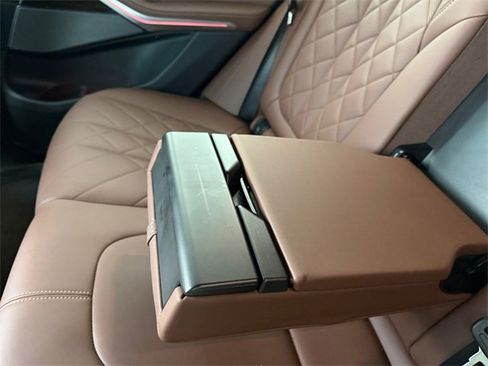 Used 2024 BMW X5 xDrive40i w/ Premium Package image 27