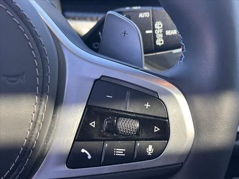 Used 2025 BMW X7 M60i image 26