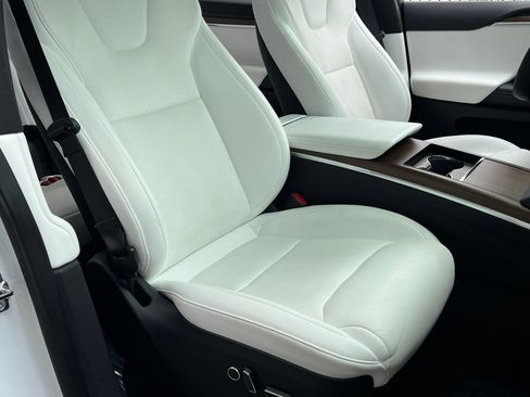 Used 2022 Tesla Model X AWD/4WD image 17