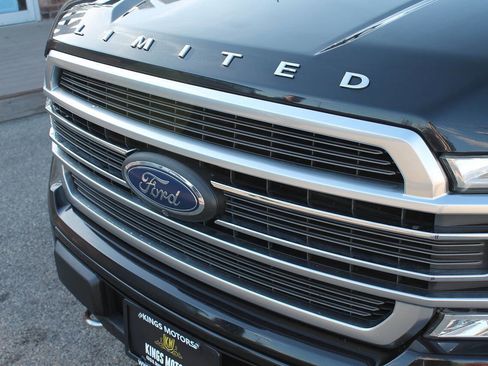 Used 2019 Ford F150 Limited w/ Trailer Tow Package image 7