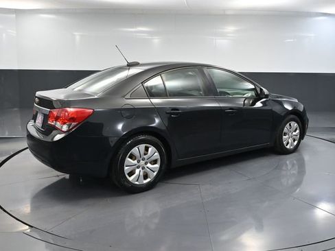 Used 2015 Chevrolet Cruze LS image 4