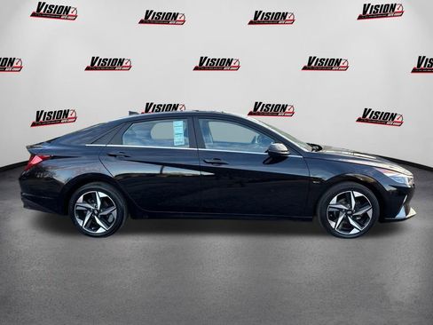 Certified 2023 Hyundai Elantra Limited image 4