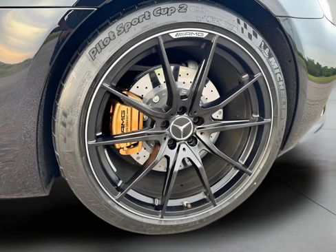 Used 2020 Mercedes-Benz AMG GT R image 29