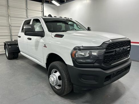 Used 2024 RAM 3500 Tradesman w/ Electrical Accessory Group image 2