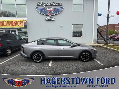 Used 2025 Kia K4 EX FWD image 1