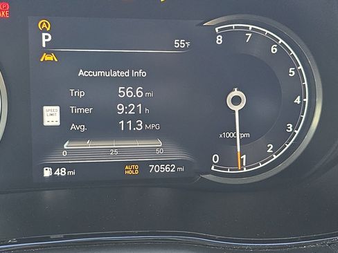 Used 2023 Genesis GV70 2.5T AWD/4WD image 18