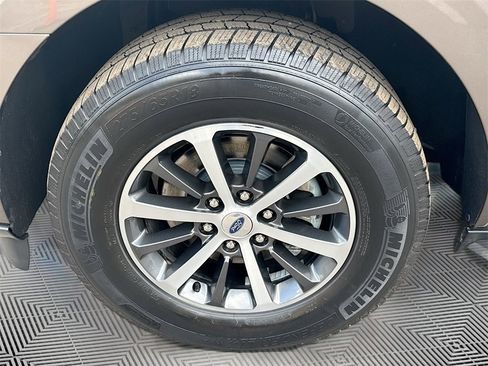 Used 2019 Ford Expedition XLT w/ Equipment Group 202A image 36